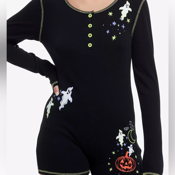 Halloween‎ Ghost Print Romper Hot Topic - Picture 2 of 3